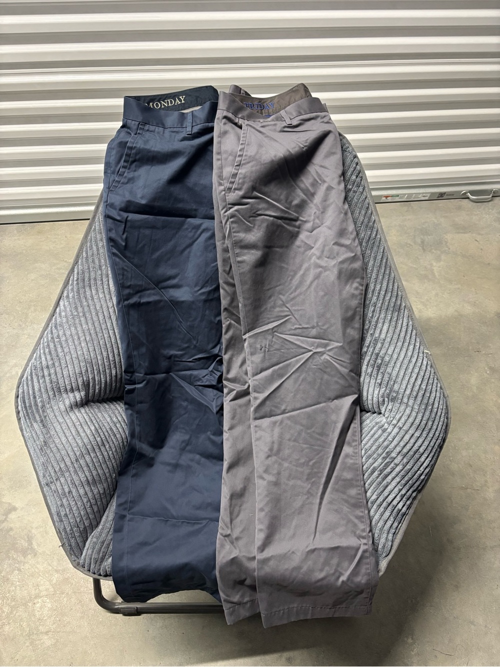 Bonobos Men's Straight Leg Chinos Pants 2 Pairs Colors Gray and Blue Size 35X34